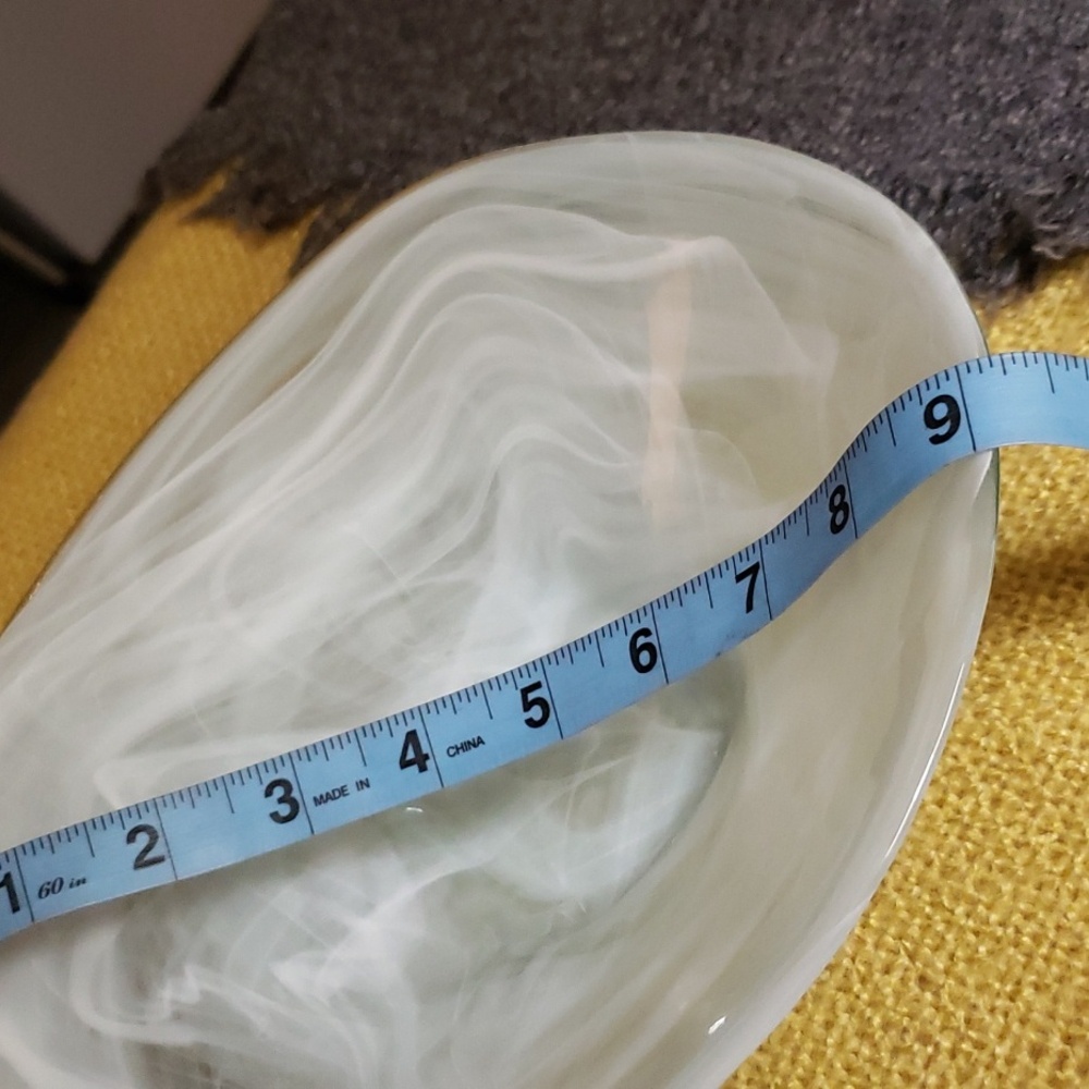 Hand Made Bowl - Picture 4 of 4